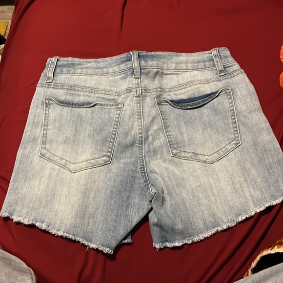 Rue 21 Denim Shorts - Picture 2 of 2